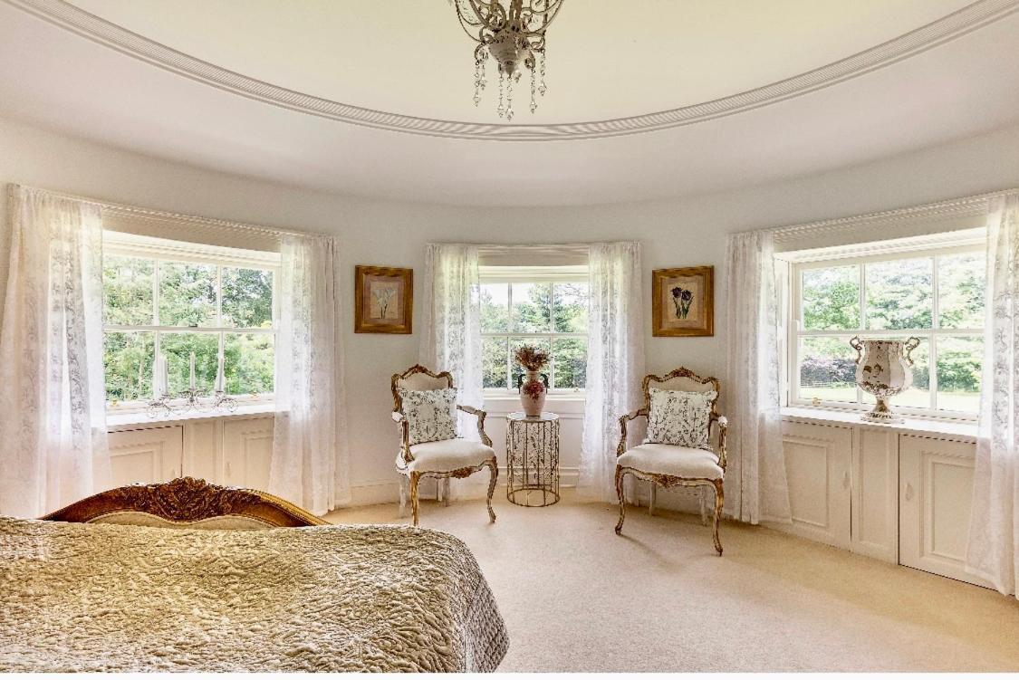 Private Room & Bathroom In Manor House Maybole Екстериор снимка