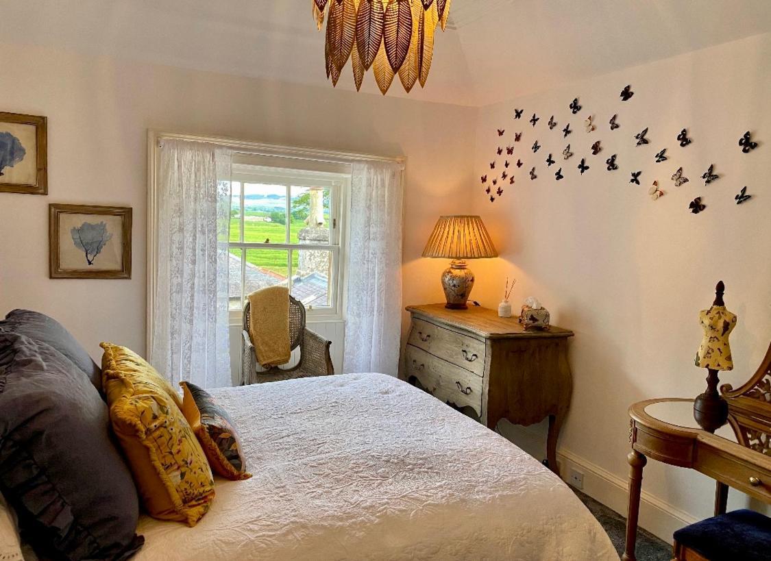 Private Room & Bathroom In Manor House Maybole Екстериор снимка