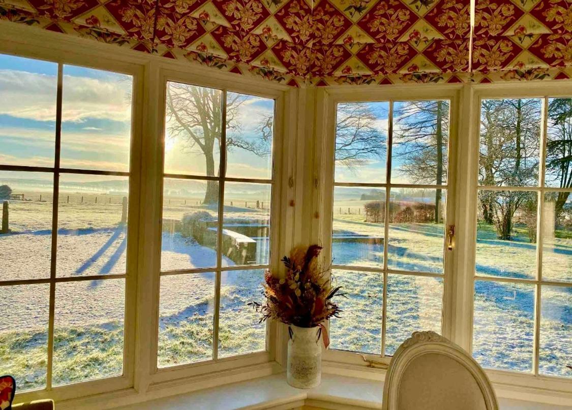 Private Room & Bathroom In Manor House Maybole Екстериор снимка