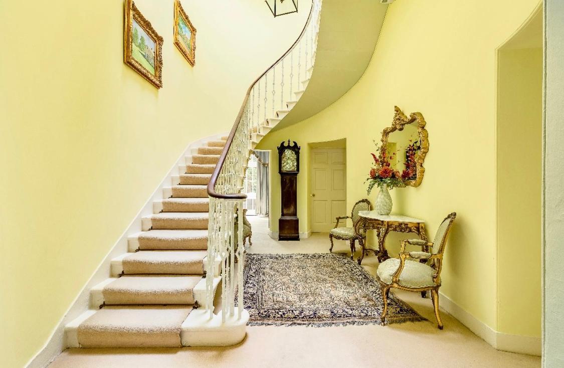 Private Room & Bathroom In Manor House Maybole Екстериор снимка