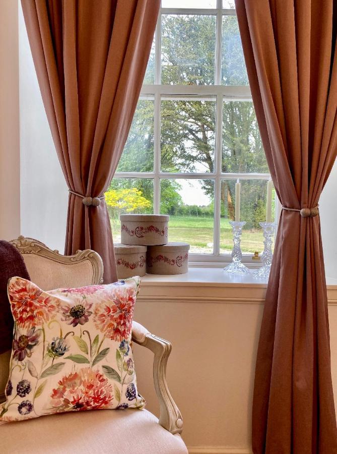 Private Room & Bathroom In Manor House Maybole Екстериор снимка